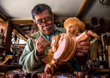 talla-en-madera-ALFONZO-ZAMBRANO- CORTESIA DE INFORMACION TURISTICA DE NARIÑO